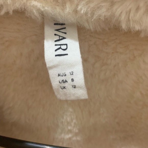 Corduroy jacket, worn once - Picture 4 of 9